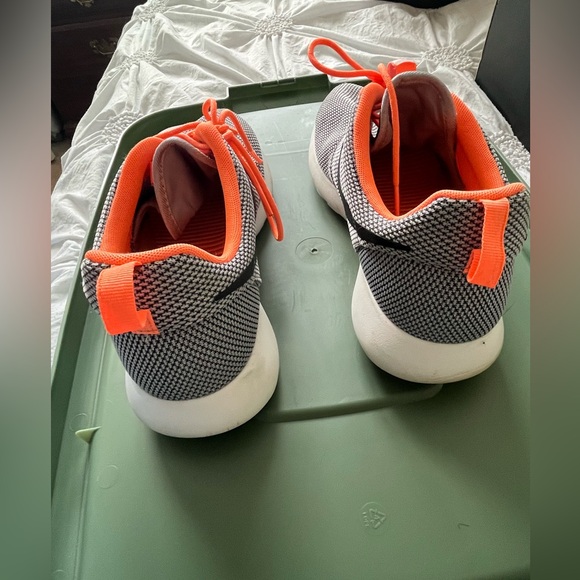 Nike Roshe One - Picture 3 of 5